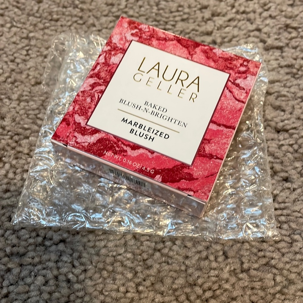 Laura Geller baked blush n brighten tropic hues
